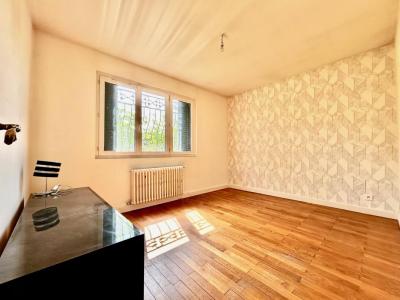 For sale Vaulx-en-velin 3 rooms 100 m2 Rhone (69120) photo 1