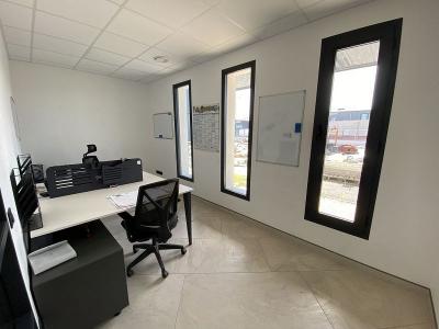 For rent Civens 6 rooms 585 m2 Loire (42110) photo 4
