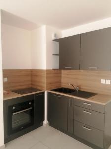 For rent Villeurbanne 3 rooms 63 m2 Rhone (69100) photo 1