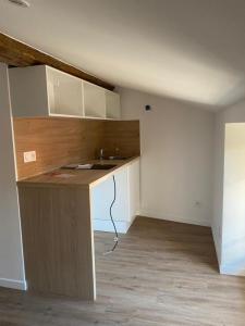 For rent Venissieux 1 room 14 m2 Rhone (69200) photo 0
