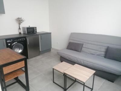 For rent Lyon-7eme-arrondissement 1 room 16 m2 Rhone (69007) photo 1