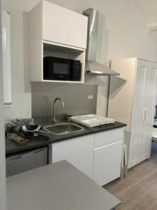 For rent Lyon-3eme-arrondissement 1 room 16 m2 Rhone (69003) photo 1