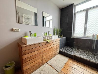 For sale Lambersart 8 rooms 218 m2 Nord (59130) photo 3