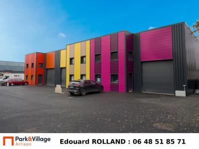 Louer Commerce 92 m2 Nantes