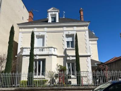 For sale Feurs 10 rooms 263 m2 Loire (42110) photo 0