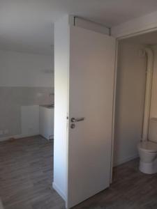 For rent Quistinic 1 room 31 m2 Morbihan (56310) photo 1