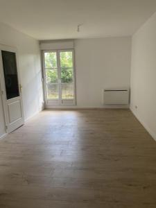 For rent Nogent-sur-oise 2 rooms 43 m2 Oise (60180) photo 3