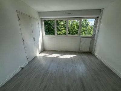 For sale Palaiseau 3 rooms 62 m2 Essonne (91120) photo 1
