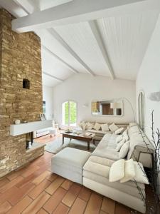 For sale Saint-genis-les-ollieres 5 rooms 183 m2 Rhone (69290) photo 3