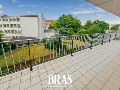 For sale Nantes 2 rooms 56 m2 Loire atlantique (44000) photo 0