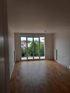 For rent Voisins-le-bretonneux 3 rooms 72 m2 Yvelines (78960) photo 2