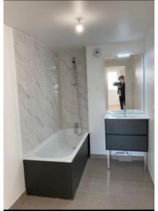 For rent Saint-denis 3 rooms 60 m2 Seine saint denis (93200) photo 1