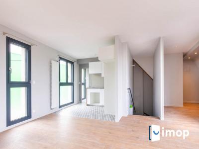 For sale Saint-denis 3 rooms 90 m2 Seine saint denis (93200) photo 2