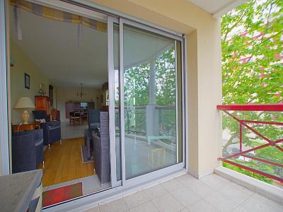 For sale 300M DES COMMERCES 4 rooms 94 m2 Vendee (85100) photo 1
