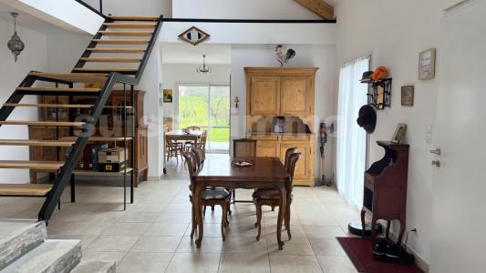 For sale Pontarlier 9 rooms 275 m2 Doubs (25300) photo 1