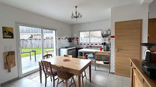 For sale Pontarlier 9 rooms 275 m2 Doubs (25300) photo 3