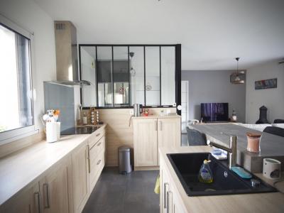 For sale Saint-vivien 4 rooms 101 m2 Charente maritime (17220) photo 3