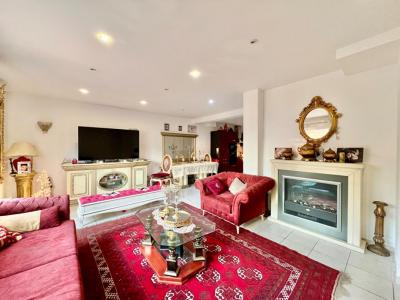 For sale Ornex 5 rooms 98 m2 Ain (01210) photo 1