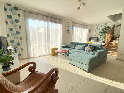 For sale Pessac 4 rooms 91 m2 Gironde (33600) photo 3
