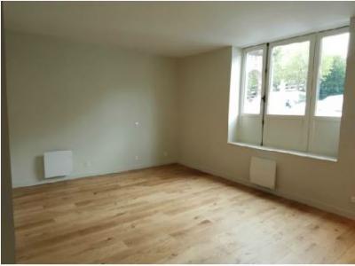 For rent Riom 2 rooms 42 m2 Puy de dome (63200) photo 1