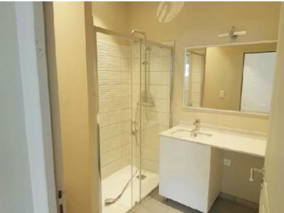 For rent Riom 2 rooms 42 m2 Puy de dome (63200) photo 2