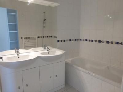 For rent Lucon 3 rooms 63 m2 Vendee (85400) photo 0