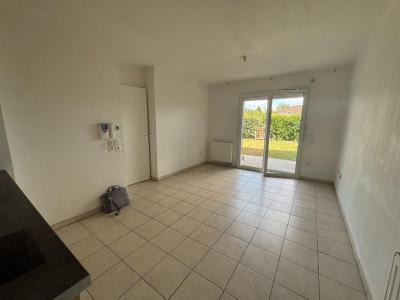 For sale Ambares-et-lagrave 2 rooms 36 m2 Gironde (33440) photo 1