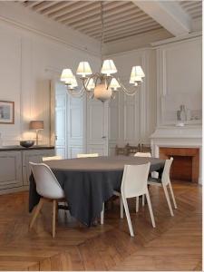 For rent Lyon-2eme-arrondissement 6 rooms 260 m2 Rhone (69002) photo 2