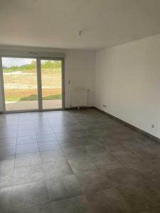 For rent Esclavolles-lurey 4 rooms 87 m2 Marne (51260) photo 3