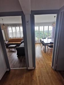 For sale chu   intermarch? 10 rooms 135 m2 Haute vienne (87000) photo 3