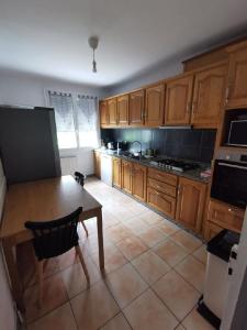 For sale chu   intermarch? 10 rooms 135 m2 Haute vienne (87000) photo 4