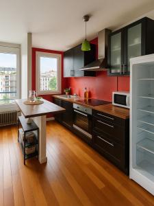 For sale 2 rooms 45 m2 Paris (75019) photo 1