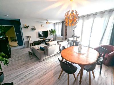 For sale RESIDENTIEL 5 rooms 103 m2 Loire (42153) photo 2
