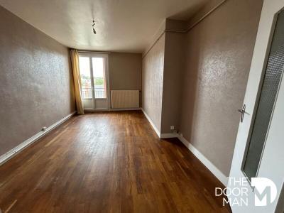 For sale Bourges 3 rooms 63 m2 Cher (18000) photo 0