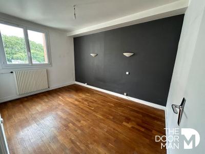 For sale Bourges 3 rooms 63 m2 Cher (18000) photo 3