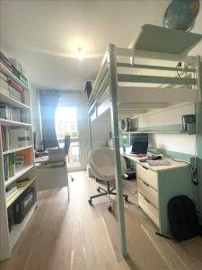 For rent Viroflay 3 rooms 62 m2 Yvelines (78220) photo 3