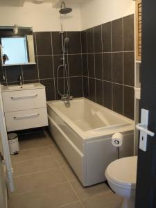 For rent Pessac 1 room 24 m2 Gironde (33600) photo 1
