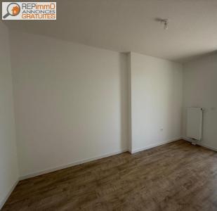 For rent Toulon 5 rooms 100 m2 Var (83200) photo 0