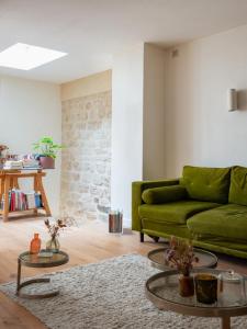 For sale Paris-10eme-arrondissement 2 rooms 67 m2 Paris (75010) photo 1