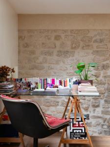 For sale Paris-10eme-arrondissement 2 rooms 67 m2 Paris (75010) photo 2