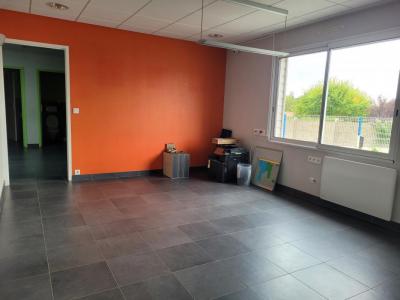 For sale Chemille 95 m2 Maine et loire (49120) photo 1