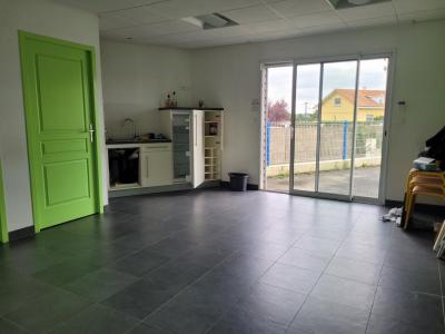 For sale Chemille 95 m2 Maine et loire (49120) photo 2