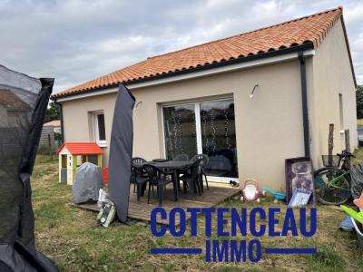 For sale Chemille 1 room 81 m2 Maine et loire (49120) photo 0