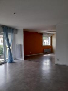 For rent Contrexeville 4 rooms 99 m2 Vosges (88140) photo 2