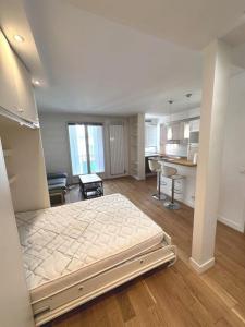 For rent Paris-10eme-arrondissement 1 room 28 m2 Paris (75010) photo 1
