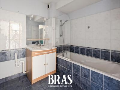 For sale Vannes 3 rooms 66 m2 Morbihan (56000) photo 4