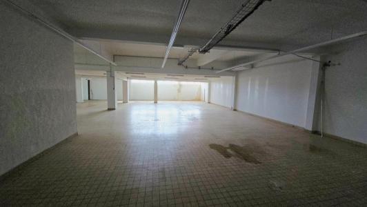 Louer Local commercial 520 m2 Port