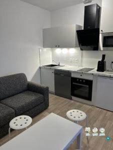 For rent Melun 1 room 25 m2 Seine et marne (77000) photo 1