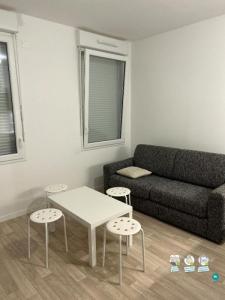 For rent Melun 1 room 25 m2 Seine et marne (77000) photo 4