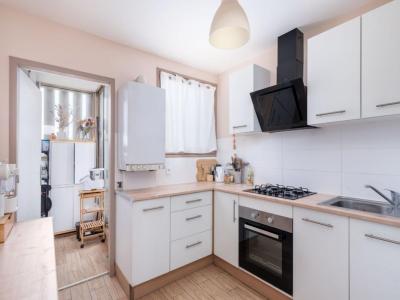 For sale Lyon-3eme-arrondissement 3 rooms 64 m2 Rhone (69003) photo 3